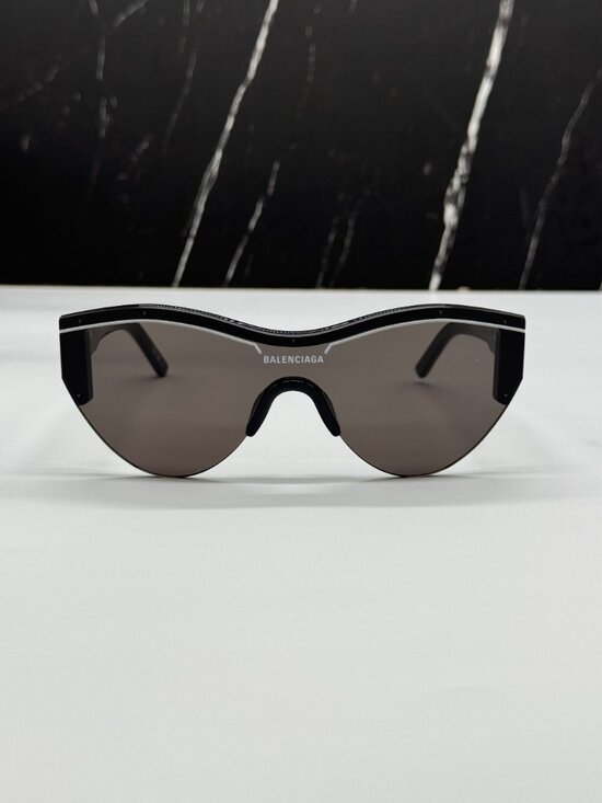 NEW BALENCIAGA BB0004S 001 BLACK WOMEN SUNGLASSES BALENCIAGA EYEWEAR main image 6